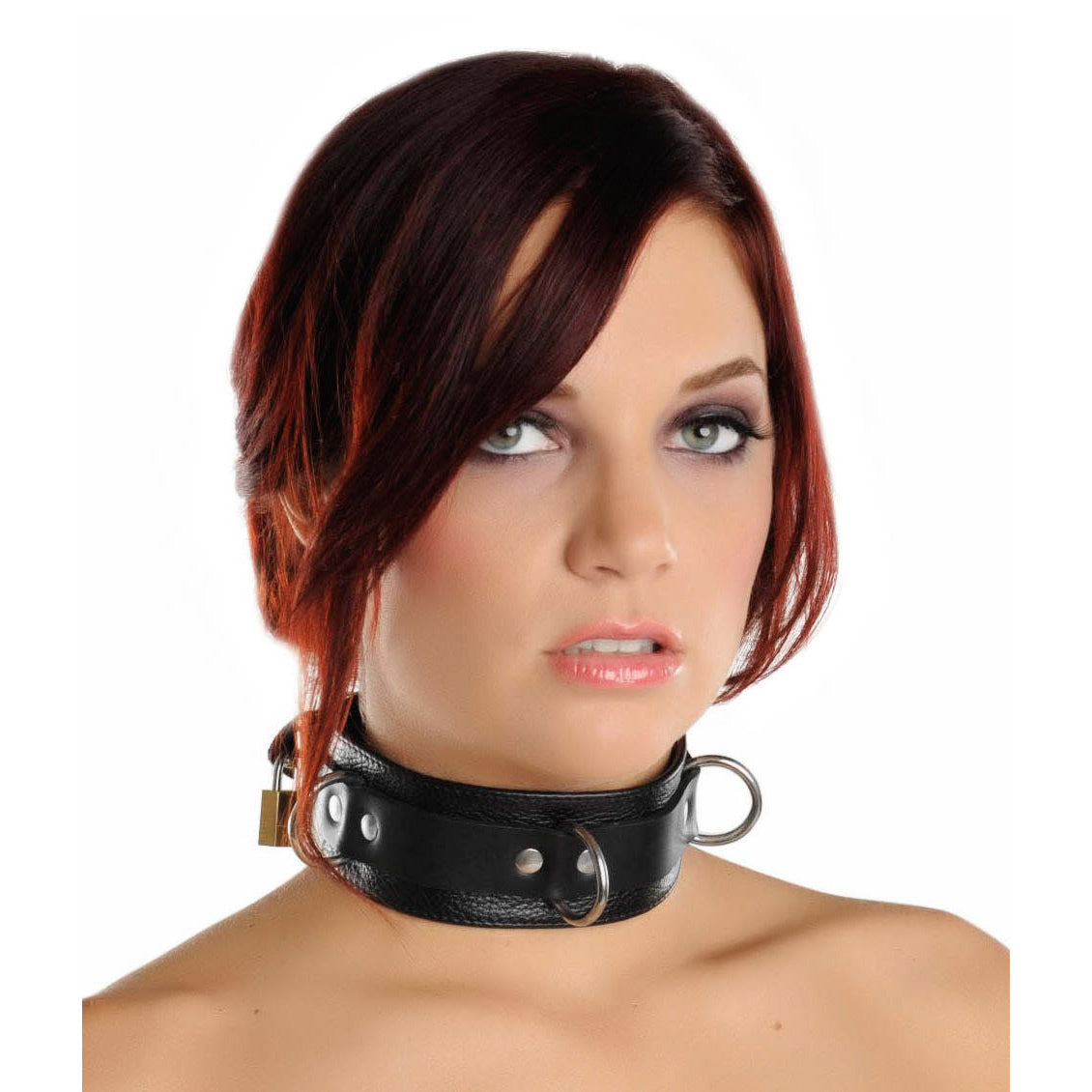 A model showcasing the Strict Leather Deluxe Locking Collar around her neck